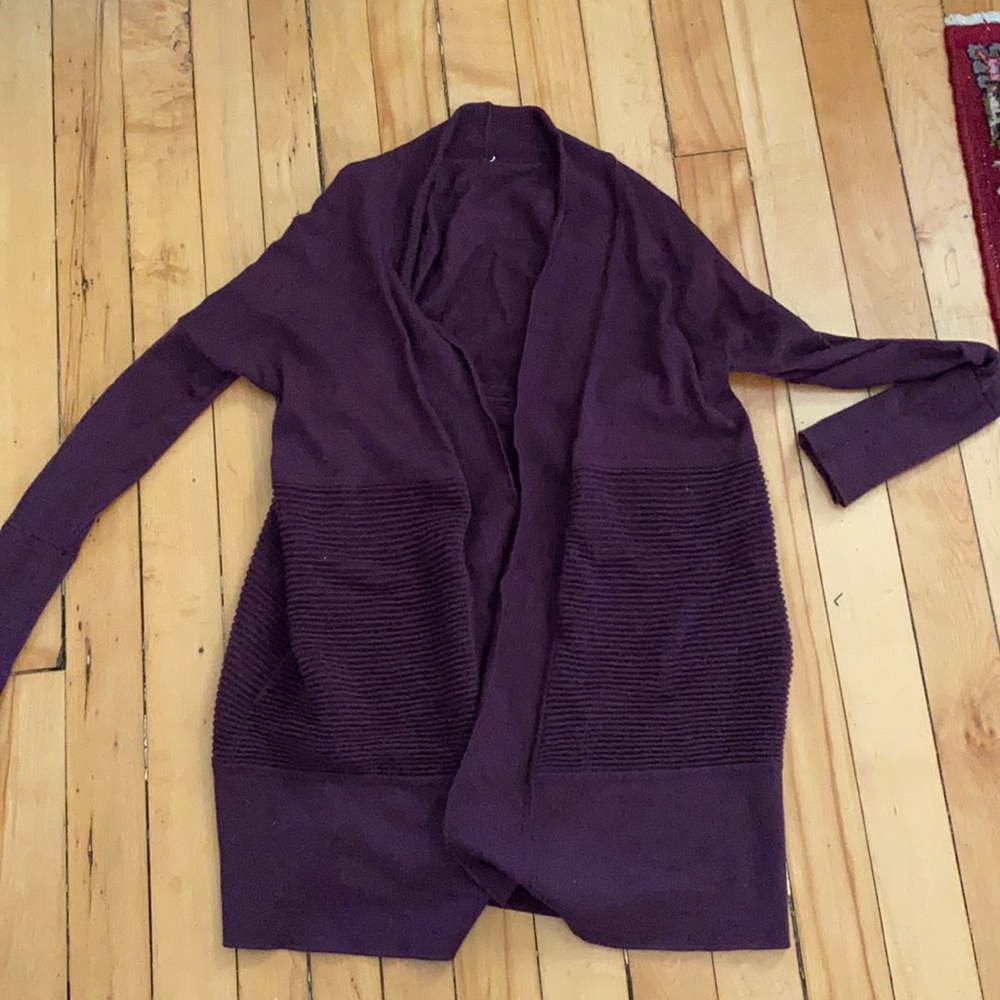Lululemon Sit In Lotus wrap size 6